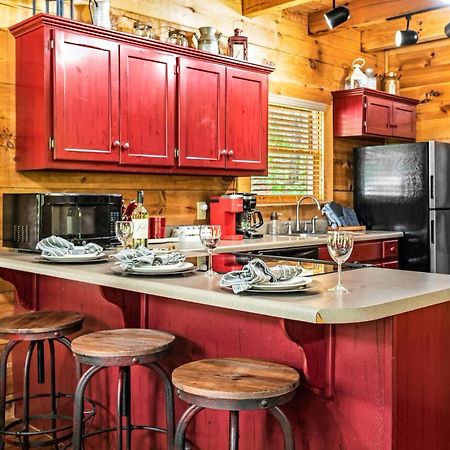 Charming Cabin W/ Hot Tub, Game Room, Top Location Pigeon Forge Exteriér fotografie