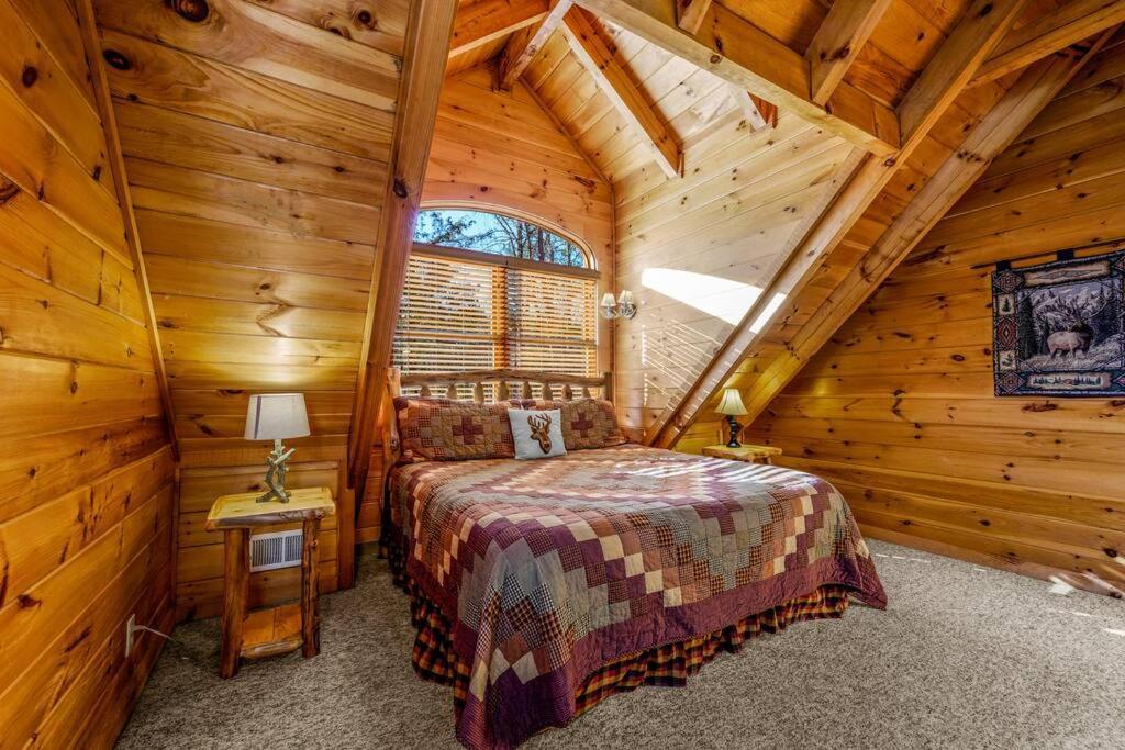 Charming Cabin W/ Hot Tub, Game Room, Top Location Pigeon Forge Exteriér fotografie