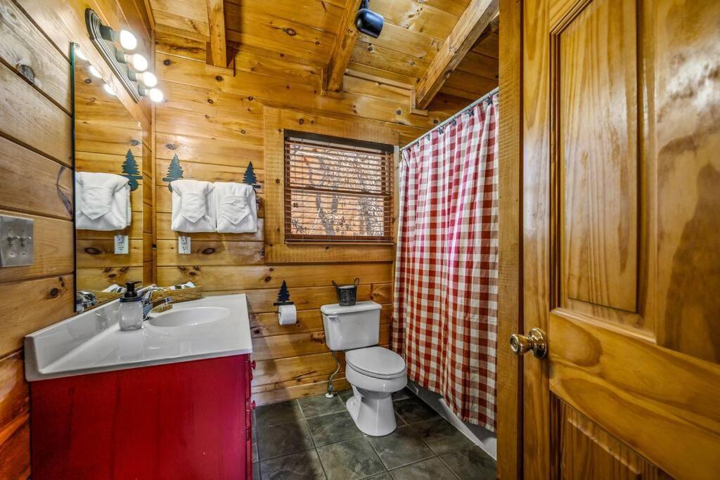 Charming Cabin W/ Hot Tub, Game Room, Top Location Pigeon Forge Exteriér fotografie